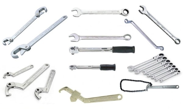 Các dụng cụ để vặn ống vít bị chặt
