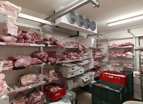 Các Công Nghệ Tiên Tiến Trong Kho Lạnh Bảo Quản Thịt Gà